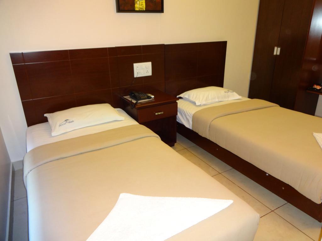 Hotel Sky Lite Coimbatore Esterno foto