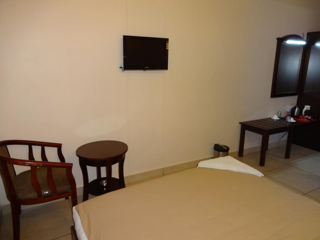Hotel Sky Lite Coimbatore Esterno foto